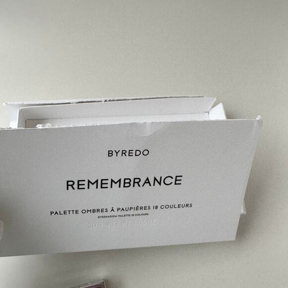Byredo Remembrance Eyeshadow Palette Limited Edition 18 Shades Brand New Rare - Picture 14 of 16